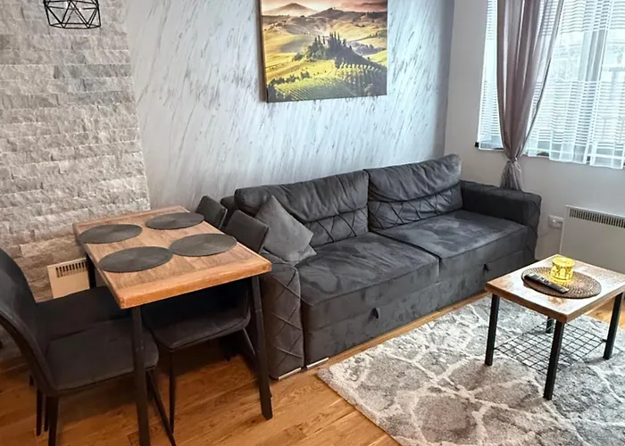 Diamond Grey Titova 兹拉蒂博尔