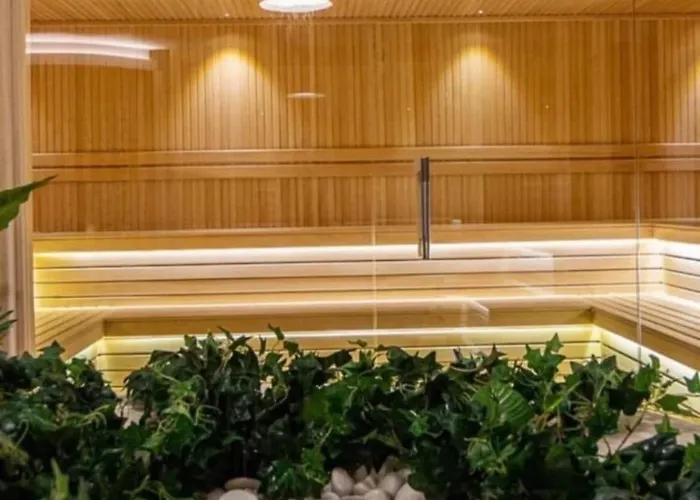 Diamond Grey Titova *